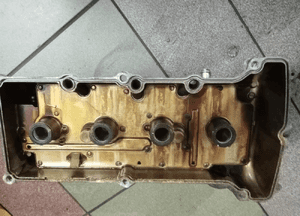 pokrywa zaworów suzuki 1.6 16v m16a 2