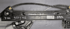 BMW F44 PODNOŚNIK SZYBY PRAWY PRZÓD 9851142 10