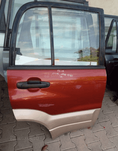 Suzuki Grand Vitara drzwi tyl tylne lewe 3