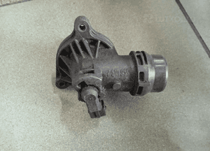 obudowa termostatu bmw e 60 e 90 7510959 1
