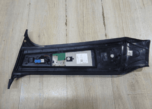 Tesla model y szyba kamera osłona słupka lewa 1516255-00-E llu 6