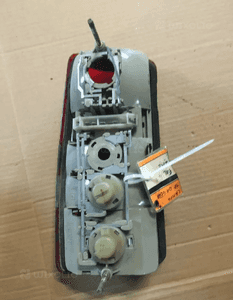 Lampa tylna prawa górna LAND ROVER DISCOVERY 1 I 300TDI 1994-1998 2