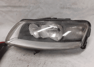 Przod przednia lampa lewa audi A6 C6 1