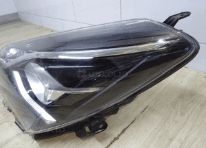 TOYOTA YARIS 3 LAMPA LEWA LIFT soczewka 3