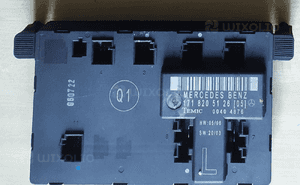 MERCEDES SLK 171 moduł drzwi lewy prawy  1718205126 1718205226 2