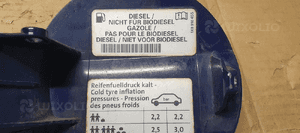 Klapka wlewu paliwa VW Passat B6 3C9809857 7
