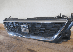 Chrom znaczek grilla seat ibiza v 5 2017- 4