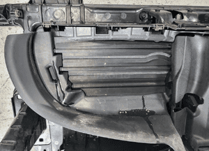 WZMOCNIENIE PAS przód przedni CHŁODNICE 2,0 benzyna BMW 118i E87 lci lift 6
