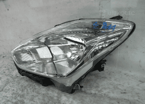 Suzuki swift MK8 lampa lewa przednia lewy przód 2