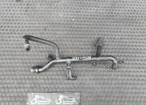 Magistrala 06B121065AA Przewód Rurka Króciec Wody Płynu 2.0 ALT 20V Audi A4 B6 B7 A6 C5 VW 1