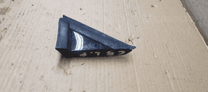 Osłona zaślepka trójkąt błotnika lewa Citroen C5 III 9686556080 2