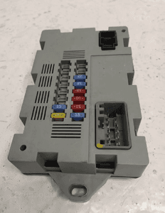 JAGUAR F-PACE X761 XJ X351 F-TYPE X152 XE X760 XF X250 I-PACE X590 RANGE ROVER EVOQUE SKRZYNKA BEZPIECZNIKÓW BEZPIECZNIKI ORYGINAŁ 6