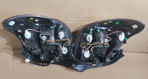 Lampa prawa lewa tył tylna peugeot 108 4