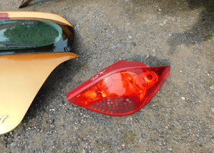 peugeot 207 lampa prawa WYSYŁKA 1