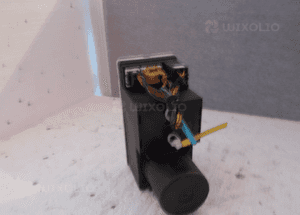 AUDI A3 8P POMPKA CENTRALNEGO ZAMKA 2