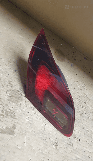 Lampa lewy tył opel astra j gtc 4