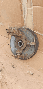 Zwrotnica prawy przód przednia prawa Skoda Rapid 1.6 TDI 7