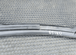 Podszybie Plastik Wycieraczki Szyba Rynna Rynienka Odrzutnik Wody Europa Audi A4 B6 B7 18