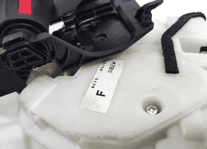Zamek drzwi prawy przód przedni mazda CX-3 CX3 4 pin 2015-2018 4