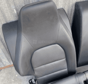 Mercedes E 207 coupe siedzisko skóra  kanapa tylna siedzisko oparcie 2