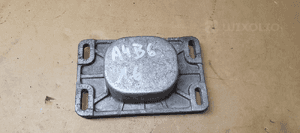 Łapa mocowanie wspornik Audi A4 B6 8E0199335K 3