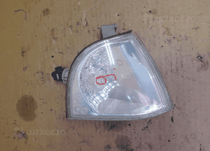 KIERUNKOWSKAZ MIGACZ OCTAVIA I 1 97-01 PRZÓD PRAWY LIFT 1