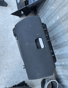 MERCEDES SLK 171 plastik dywan roleta nakładka boczek bagaznika 4