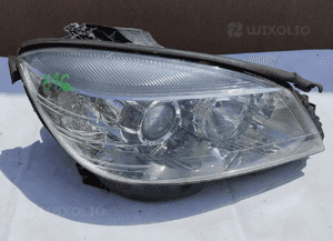 Lampa przednia przód prawa mercedes W204 A2048208661 uk 2