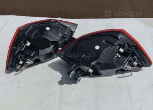 Lampa prawa lewa tył tylna audi A3 8Y w błotnik 3