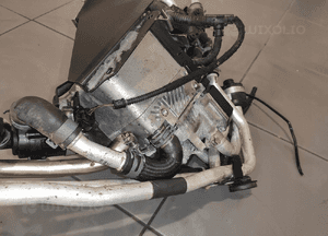 Audi Q7 4L lift webasto ogrzewanie postojowe dogrzewacz mocowanie rury oryg 1