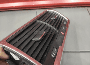 Audi Q7 4L kratka nawiewu środkowa deski konsoli oryginał 6
