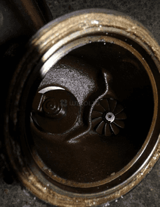 Turbosprężarka bmw E60 E90 3.0 7563686 3