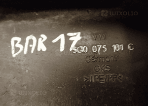 Chlapacz prawy tył vw golf vii 5G0075101C radom 3