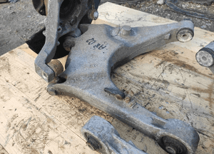 AUDI A8 D2 LIFT ZWROTNICA PIASTA WAHACZ PRAWY LEWY TYŁ ZDROWE ORYG 4