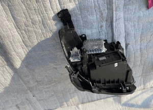 Opel grandland lift lampa full led lewy 21- 3