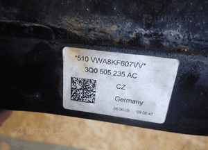 KOŁYSKA SANKI TYŁ VW AUDI SEAT SKODA 3Q0505235AC 2