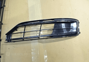 KRATKA ZDERZAKA PRAWA AUDI A8 D4 LIFT oryginał 2