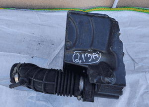 Obudowa filtra powietrza renault megane scenic iii 1.6 16V 8200947663A 9