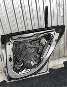 Mercedes CLA W117 SHOOTING BREAKE KOMBI drzwi lewe prawe tył zamek szyba listwa key less go klamka LAKIER 787 12