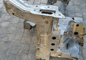 Renault Modus podluznica cwiartka przod przednia lewa 1