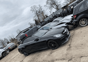 MERCEDES E 207 szyba karoseryjna tylna boczna lewa prawa