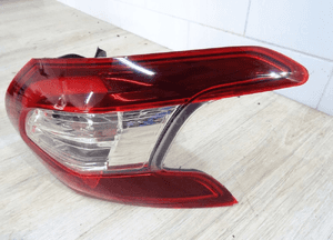 LAMPA TYLNA LEWA 9677817680 PEUGEOT 308 led 9