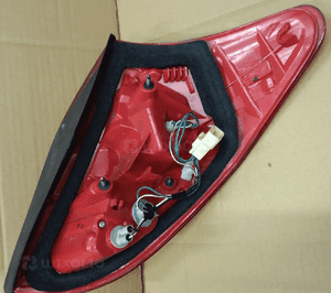 Toyota Rav4 III 06-09 lampa tyl tylna  lewa 3