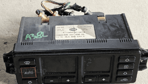 Audi A3  8L panel sterowania nawiewu dmuchawy  8L0820043D 2