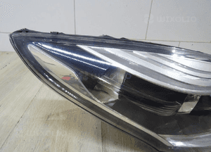 Renault megane iii lampa prawa przód 260100923R 4
