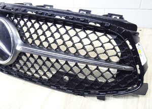 Mercedes CLA W118 Lift 21- Grill Atrapa Nowy 3