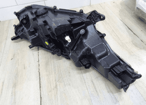 Lampa lewa przód full led toyota yaris iv 20r- EUK0-8 llu 6