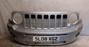 Zderzak przód przedni jeep patriot halogeny srebny 1