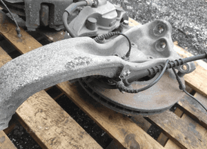 BMW 7 F01 3.0D ZWROTNICA PIASTA TARCZA ZACISK PRAWY LEWY PRZÓD ŁADNE 15
