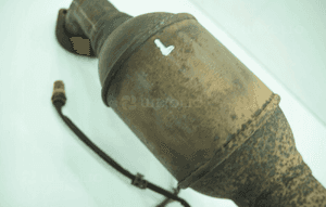KATALIZATOR PRZEDNI TYLNY A2204904614 A2304901414 MERCEDES SL R230 11